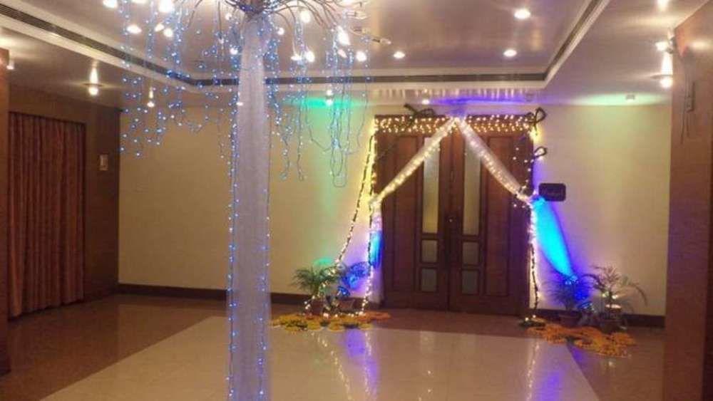 Vishwaratna Hotel Ґувахаті Екстер'єр фото