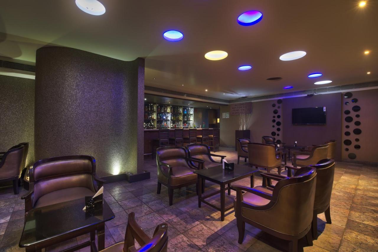 Vishwaratna Hotel Ґувахаті Екстер'єр фото
