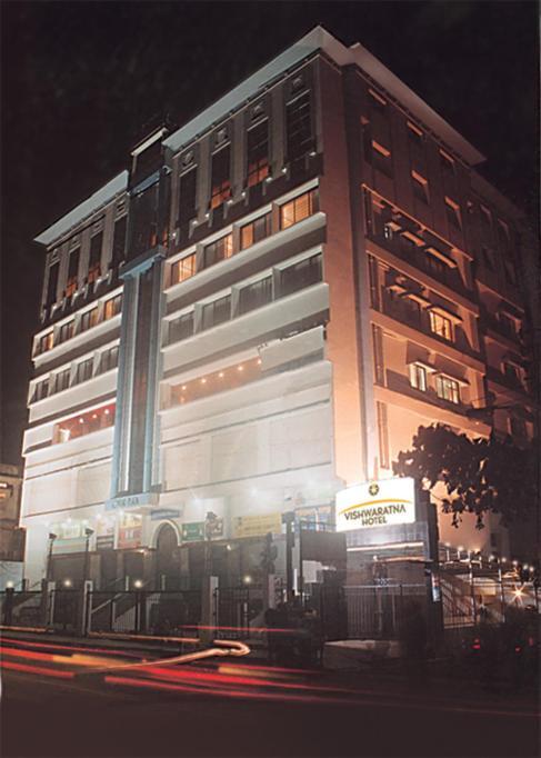 Vishwaratna Hotel Ґувахаті Екстер'єр фото